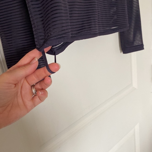 Lululemon Women’s Deep Plum Clear and Present Sheer Long Sleeve Shirt Small - Picture 6 of 9